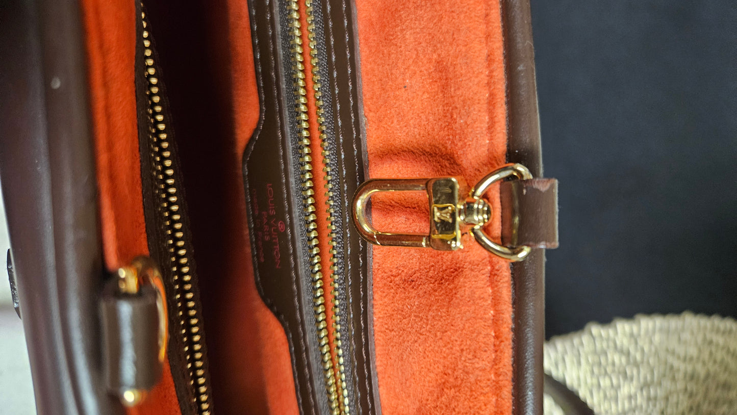 Louis Vuitton Louis Vuitton Damier Ebene Manosque PM