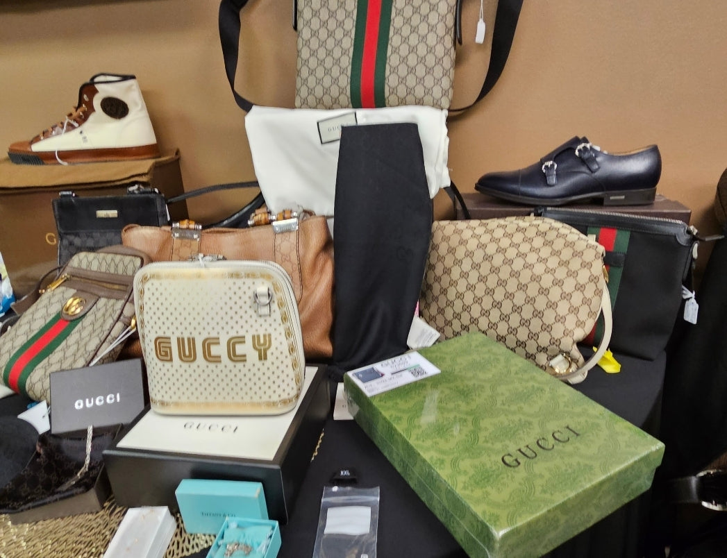 Gently Used Gucci Ophidia Small Messenger Bag